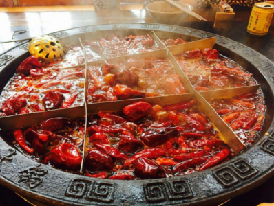 重庆老火锅底料批发，中国三大火锅的不同概念和吃法